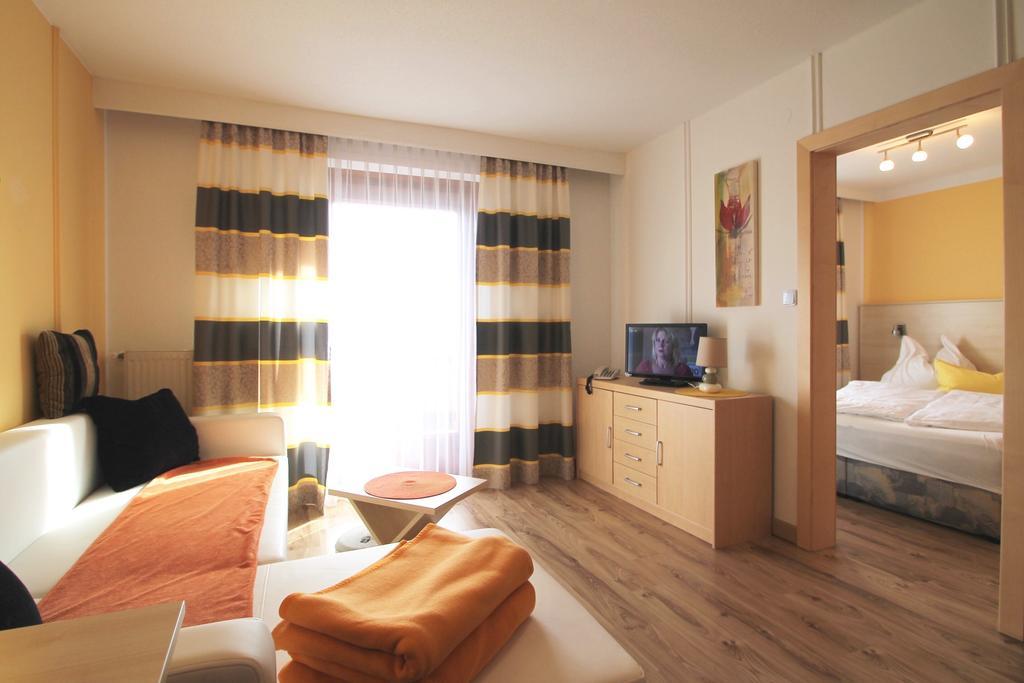 Seepension Neubacher Kg Nussdorf am Attersee Habitación foto