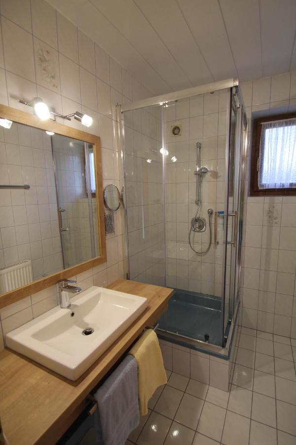 Seepension Neubacher Kg Nussdorf am Attersee Exterior foto